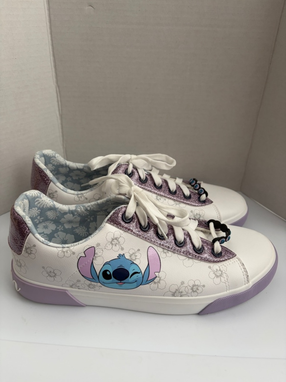 Disney adult Low-Top Sneakers with Stitch Graphic in White and Purple size 9.5
